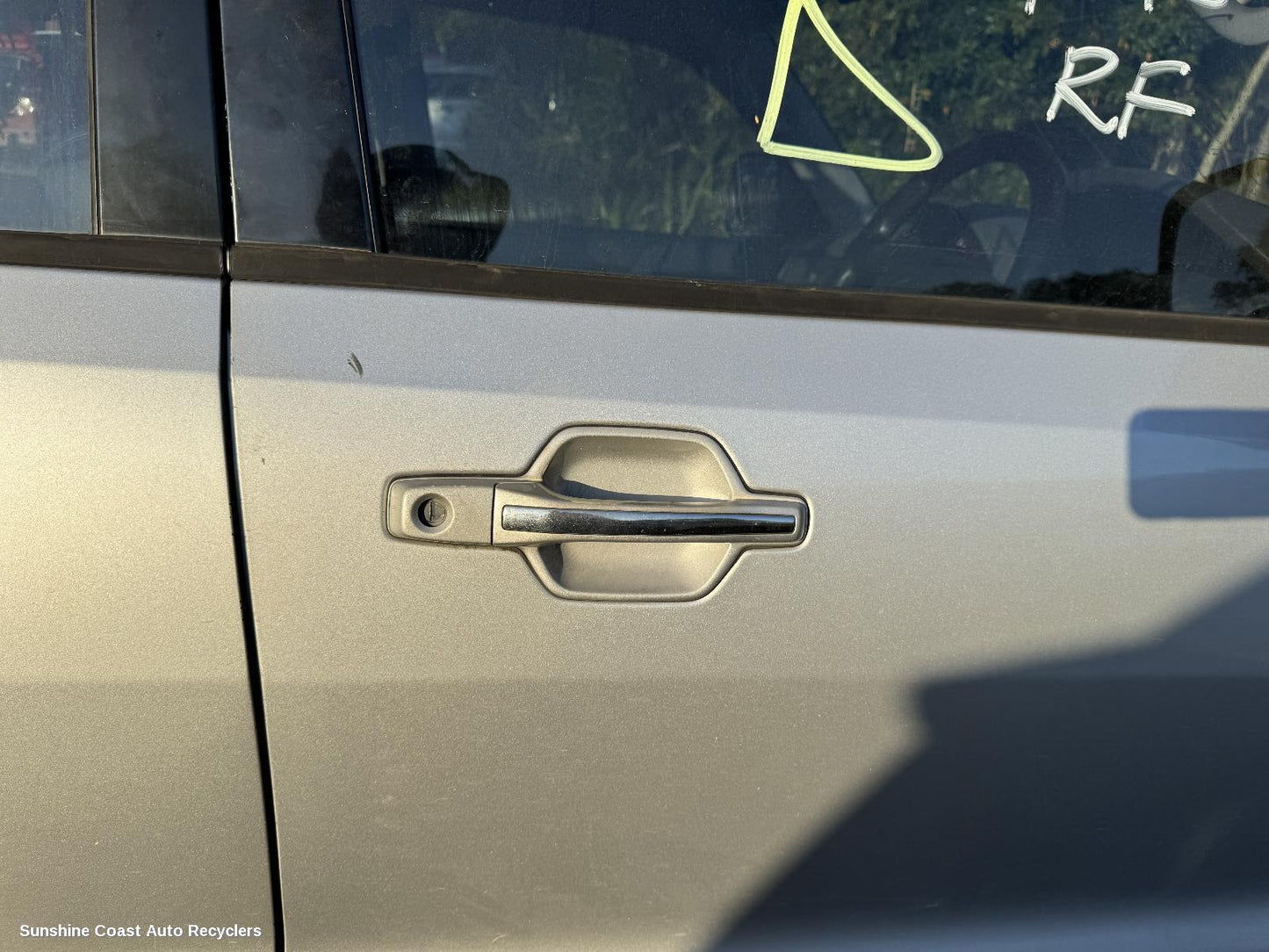 2002 Mitsubishi Pajero Door Handle