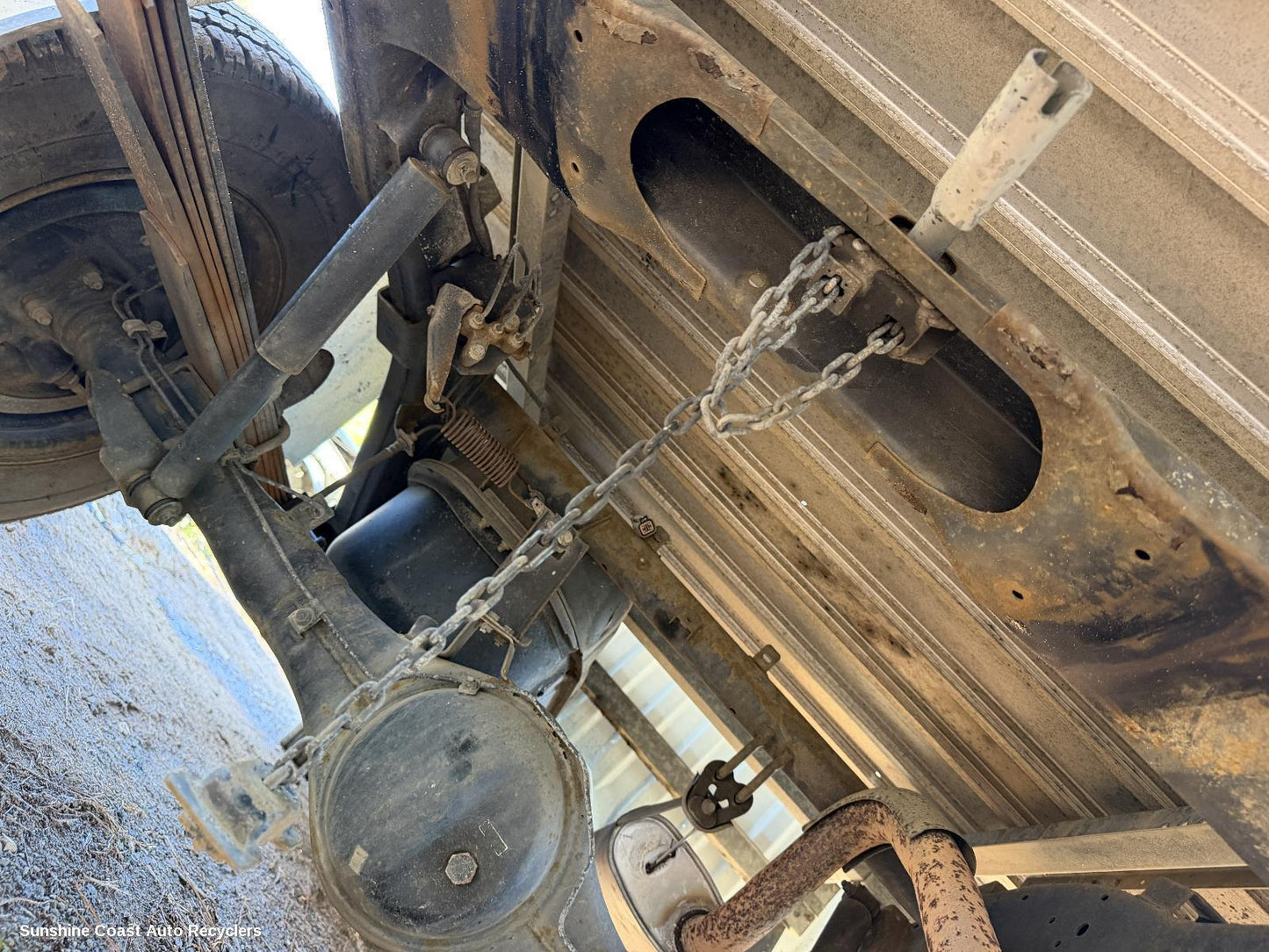 2009-2015 Mitsubishi Triton Spare Wheel Winch