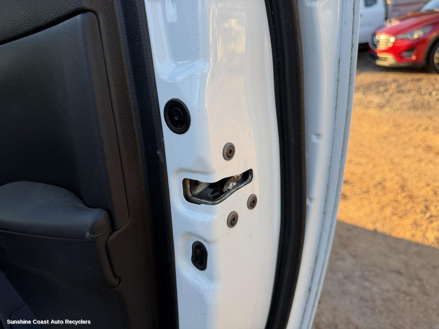 2020-2026 Mazda Bt50 Door Boot Gate Lock