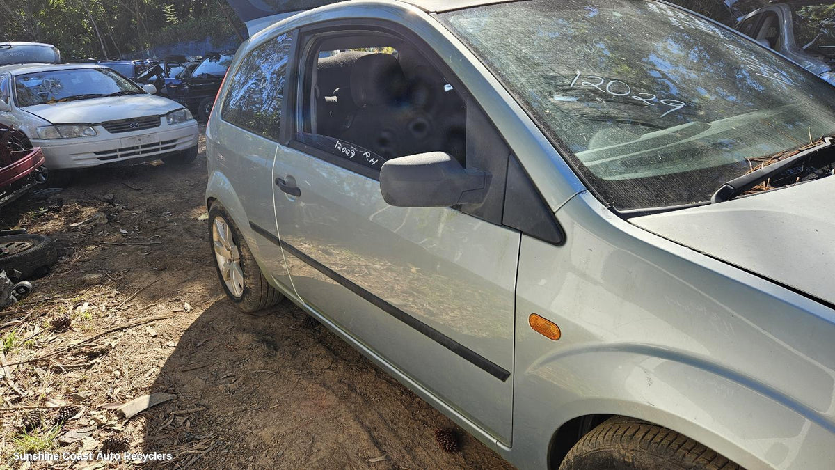 2004-2008 Ford Fiesta Right Front Door