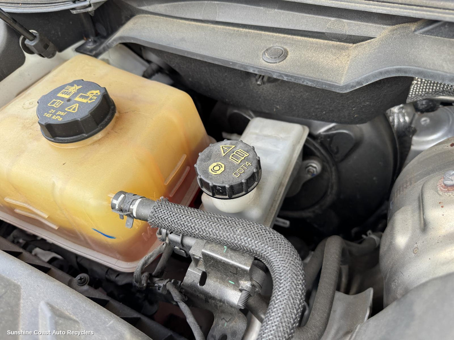 2022 Ldv D90 Overflow Bottle
