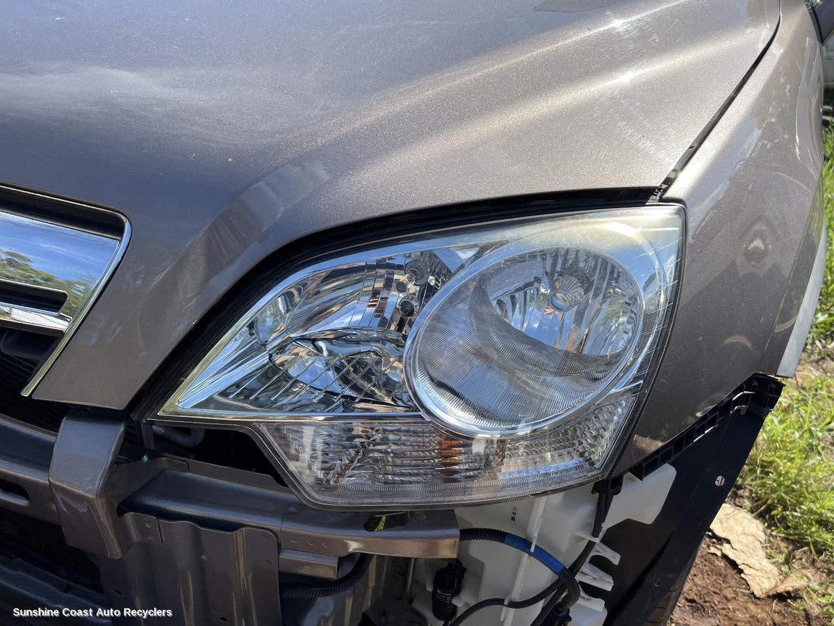 2008-2015 Holden Captiva Left Headlamp