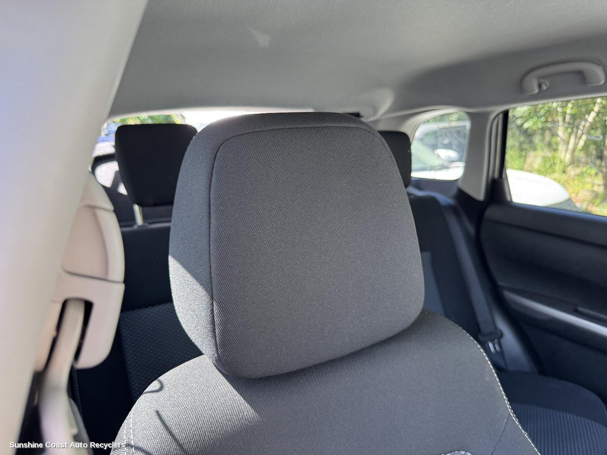 2015-2026 Suzuki Vitara Headrest