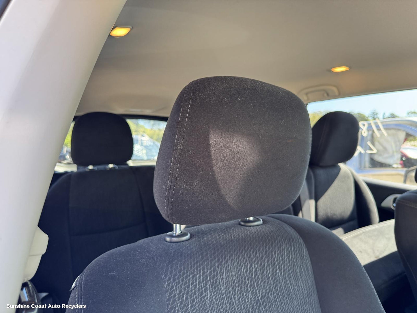 2014 Nissan Pathfinder Headrest