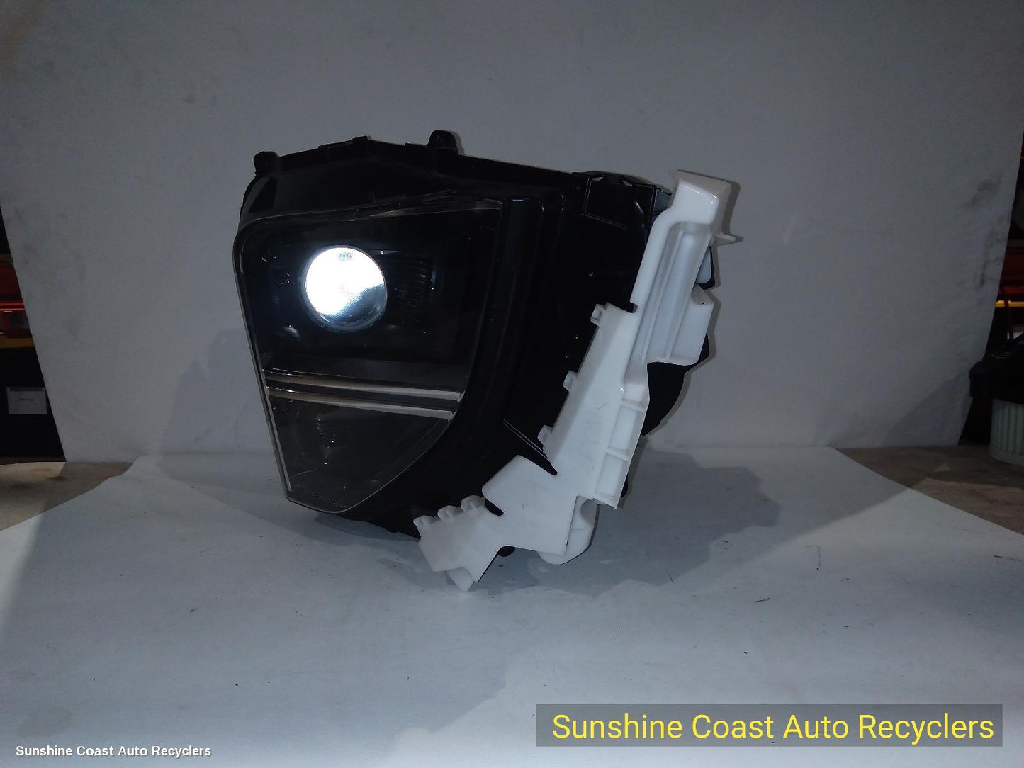 2023 Mitsubishi Eclipse Cross Right Headlamp