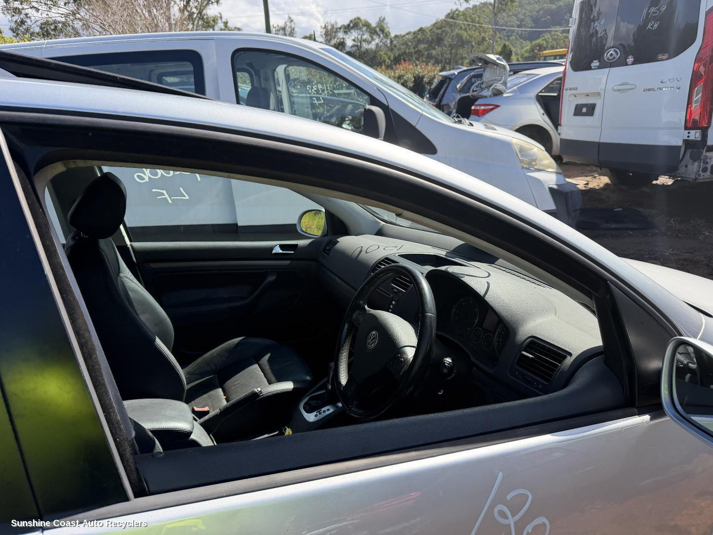 2004-2009 Volkswagen Golf Right Front Door Window