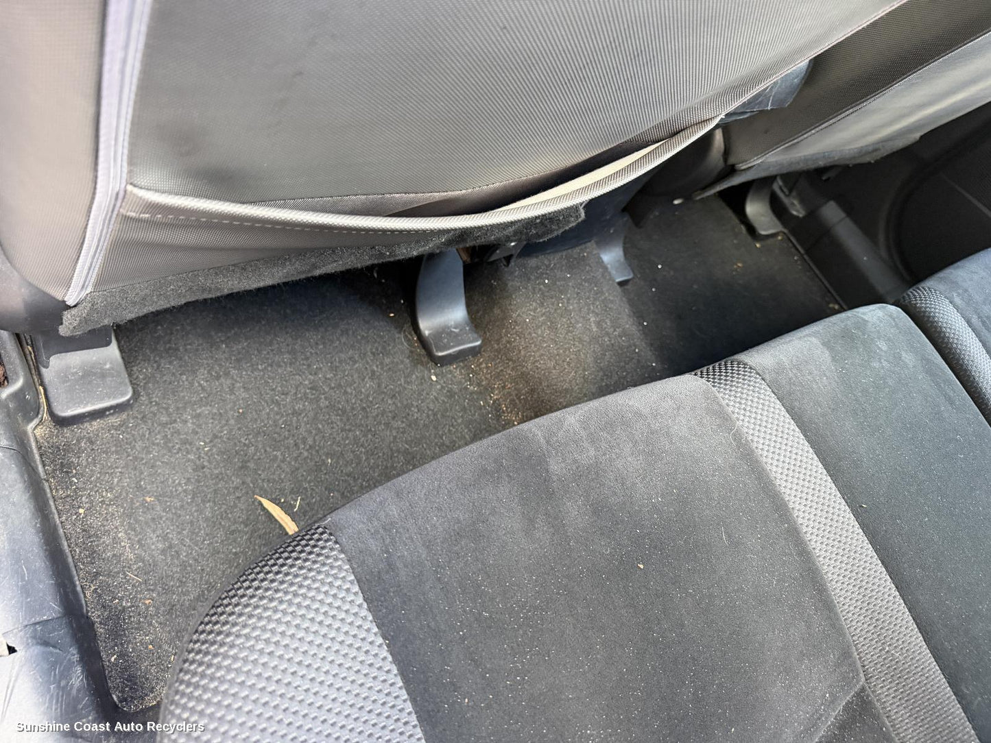 2009-2012 Mitsubishi Outlander Carpet