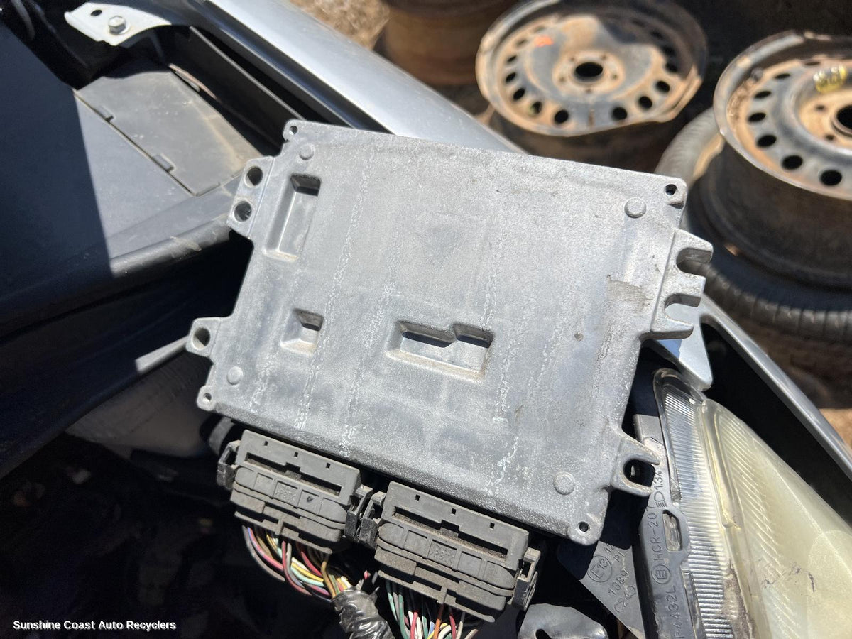 2004-2011 Suzuki Swift Ecu