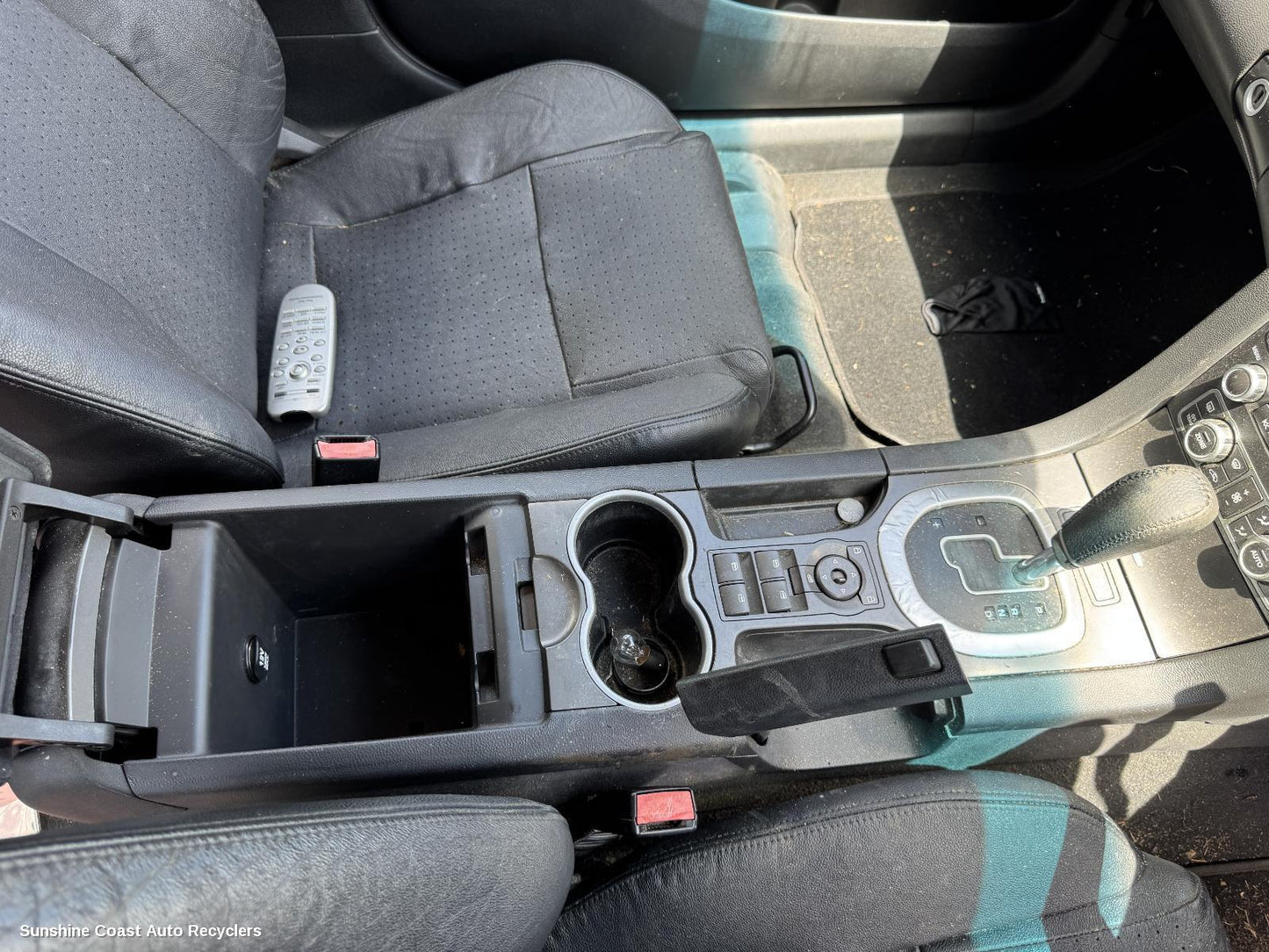 2010 Holden Commodore Console