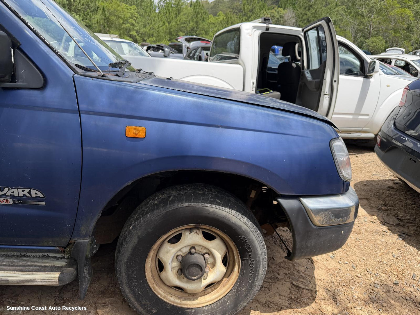2001 Nissan Navara Right Guard