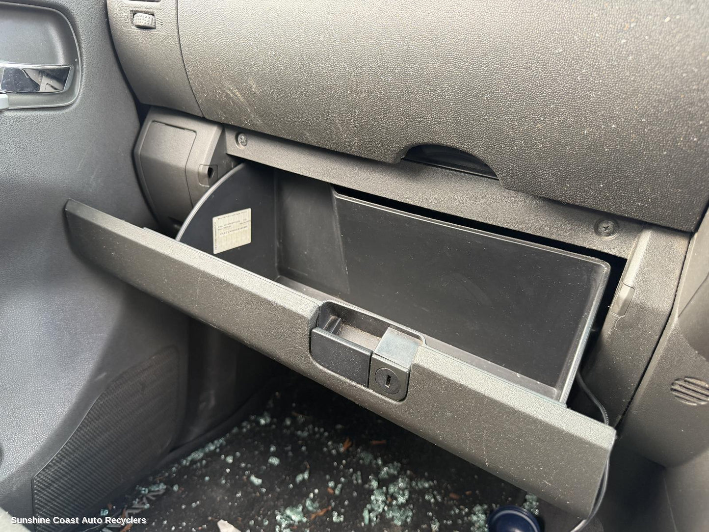 2005-2015 Nissan Navara Glove Box
