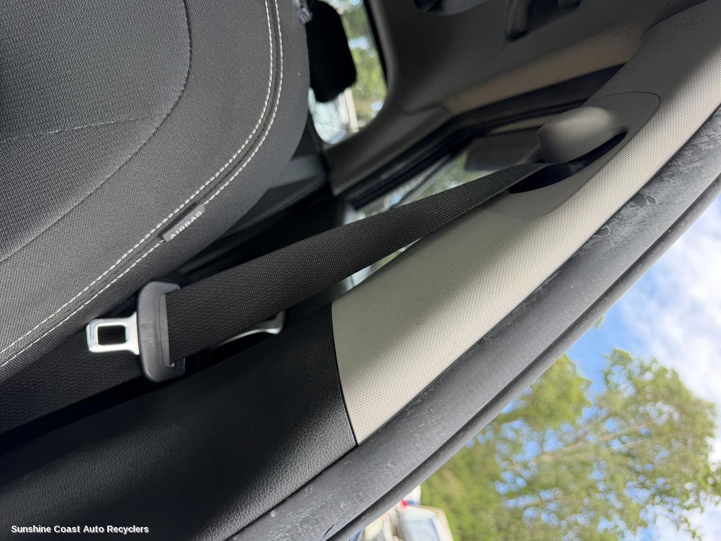 2019 Hyundai Venue Seatbelt Stalk