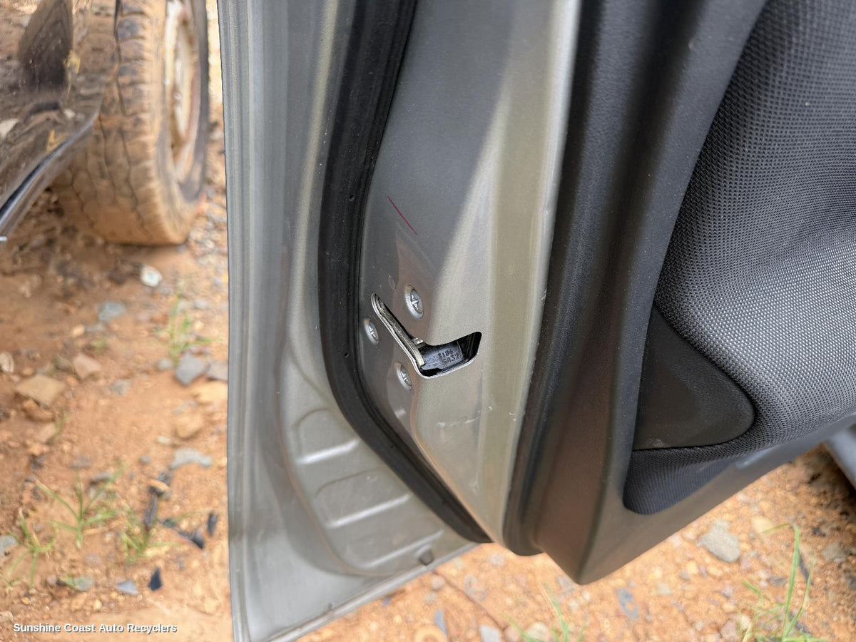 2010-2019 Nissan Juke Door Boot Gate Lock