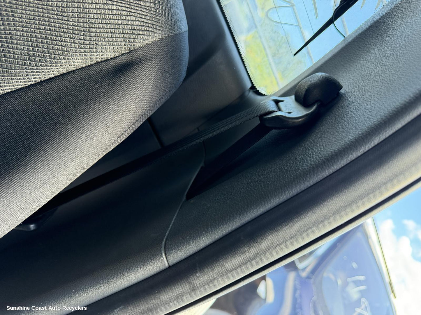 2011-2020 Mazda Bt50 Seatbelt Stalk