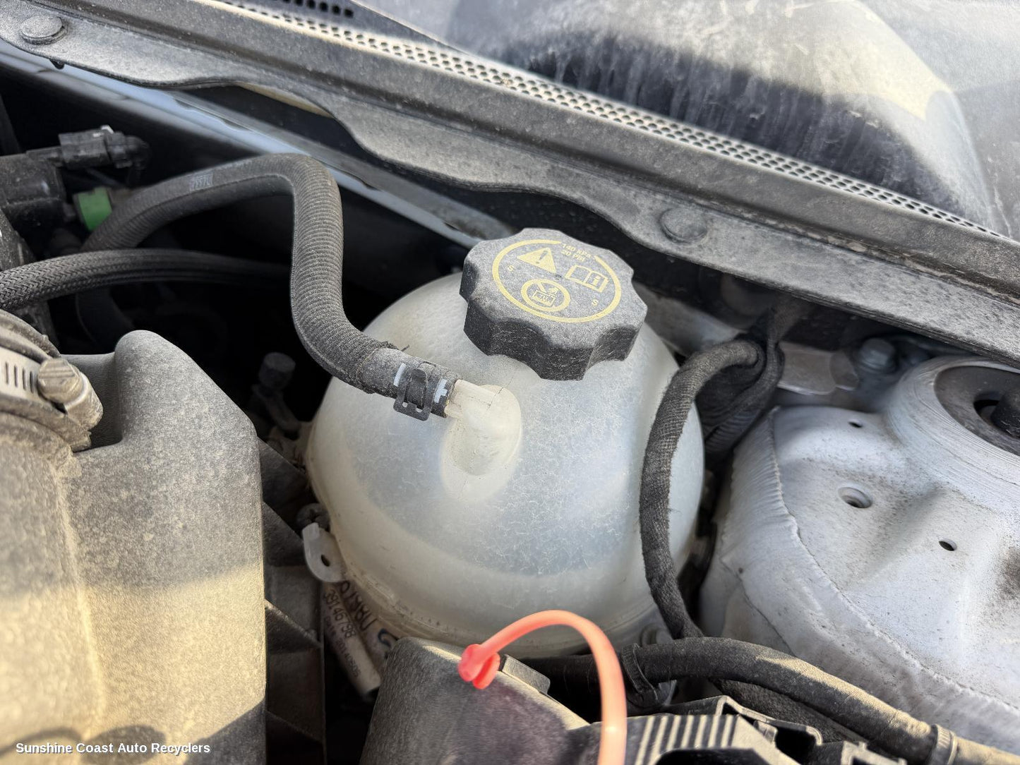 2017-2020 Holden Commodore Overflow Bottle