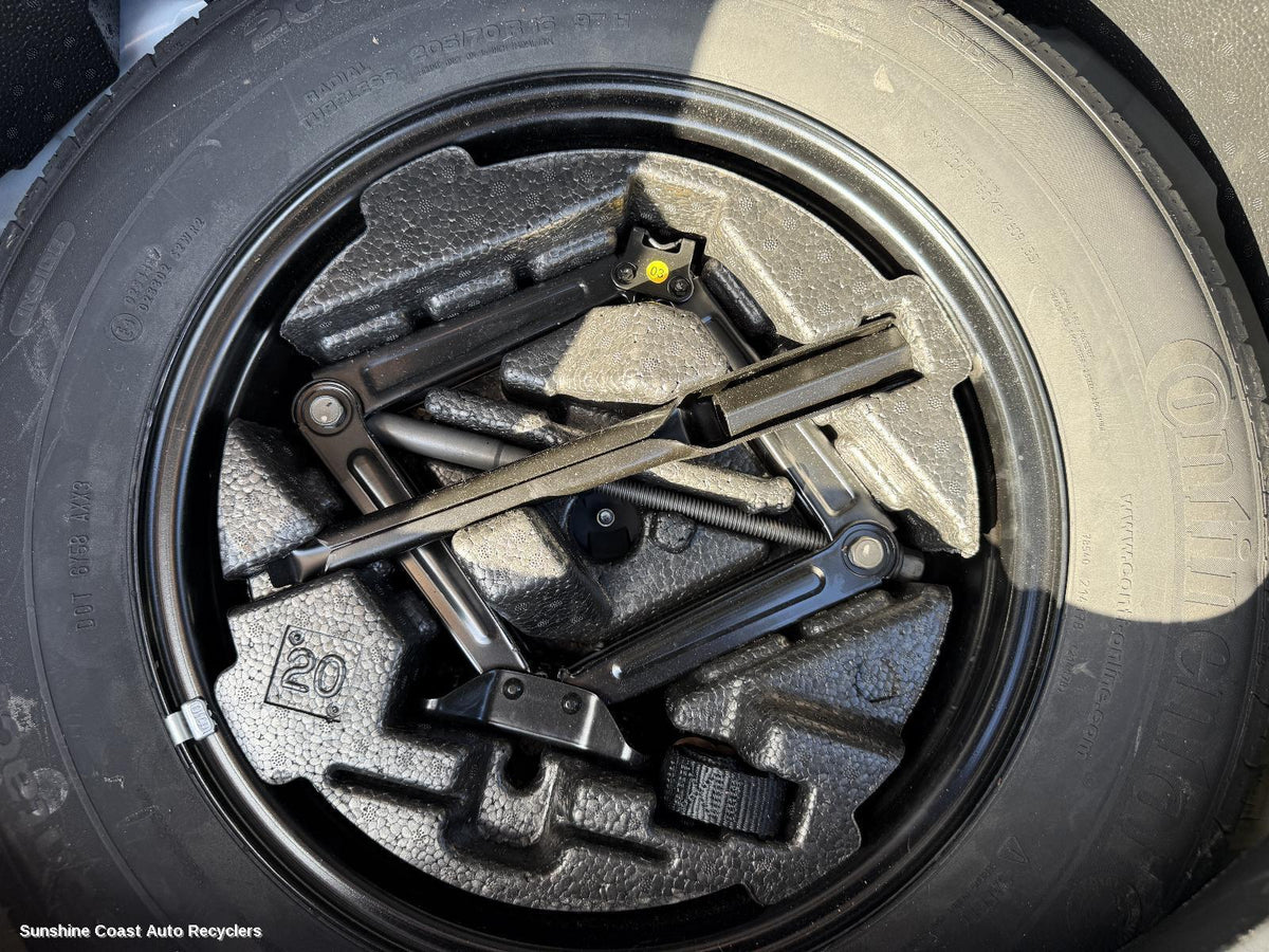 2013-2020 Holden Trax Jack Tool Kit