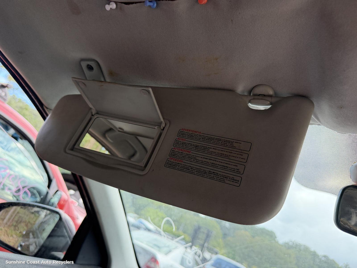 2007-2014 Nissan Dualis Sunvisor