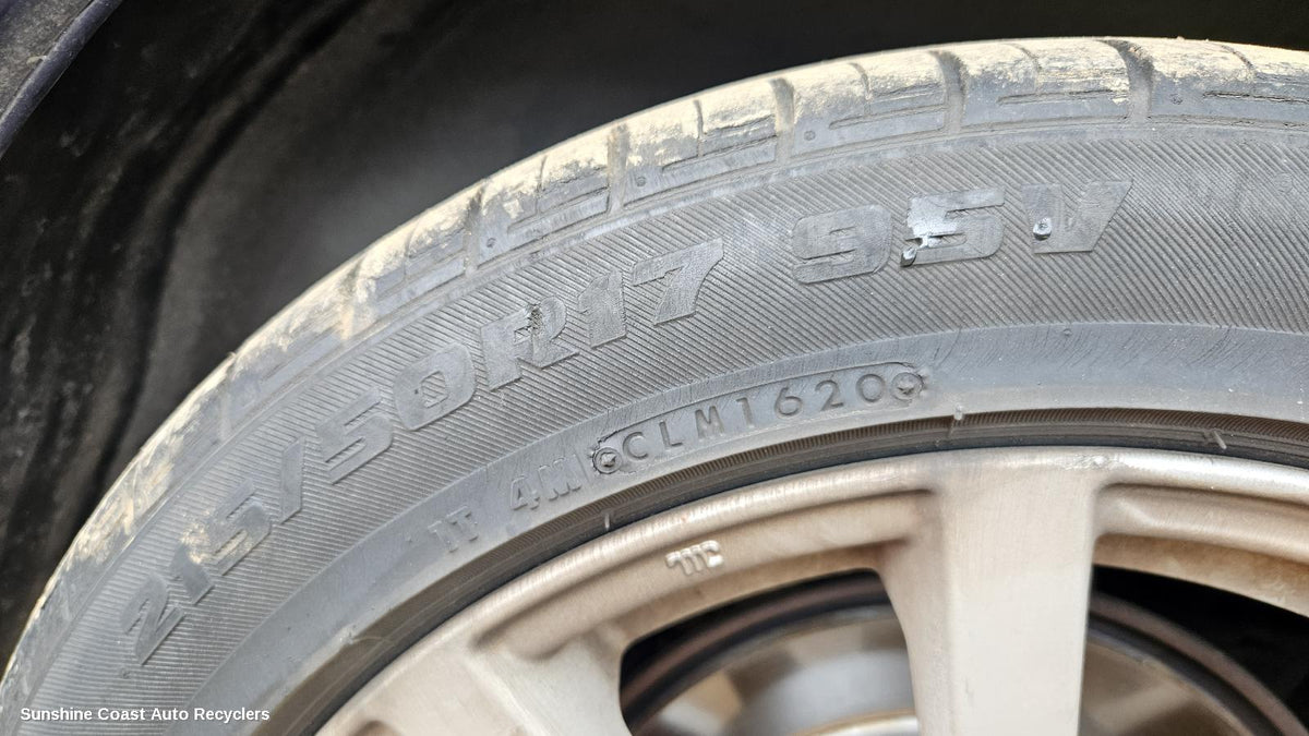 2009-2014 Subaru Liberty Tyre