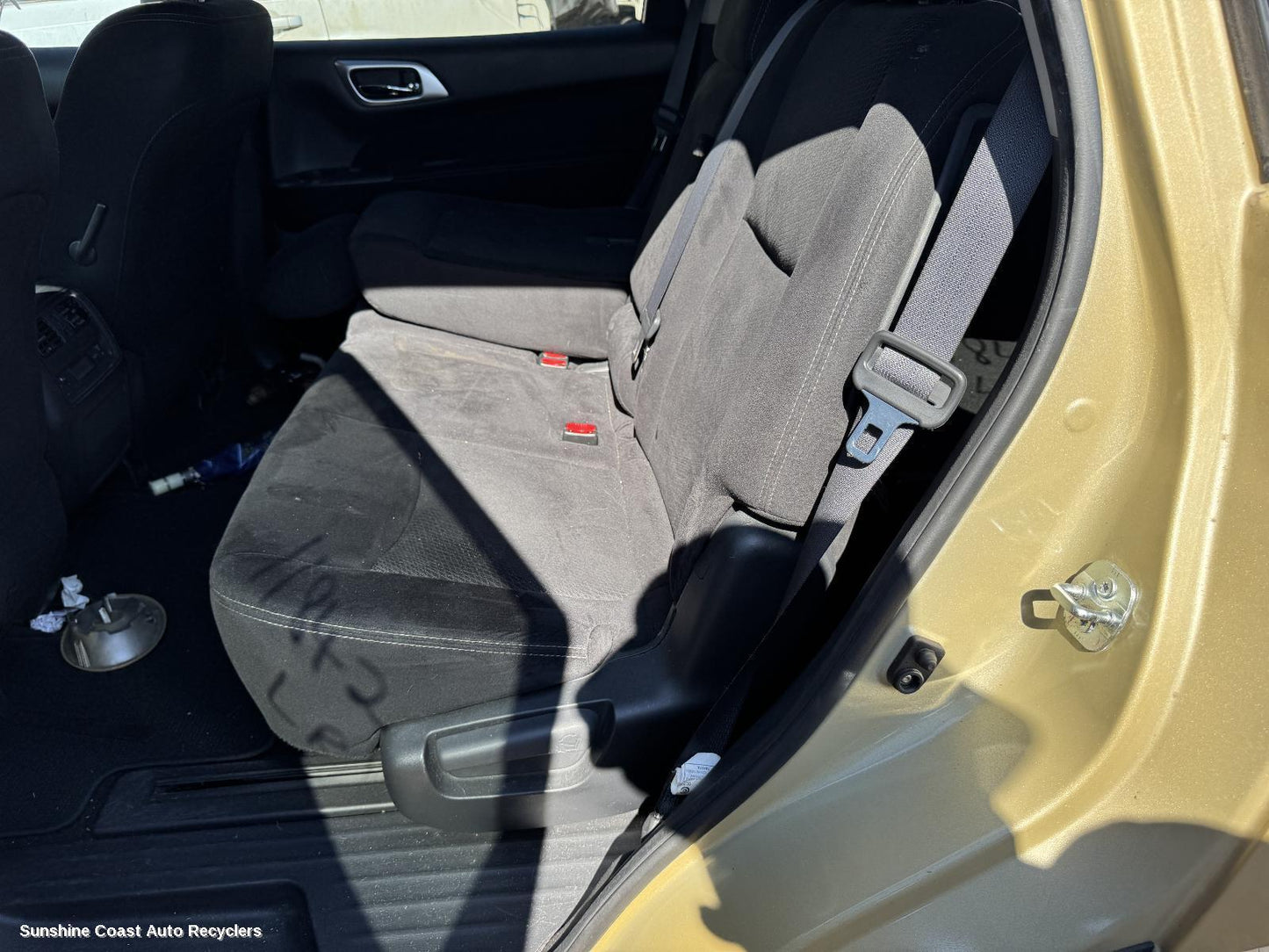 2014 Nissan Pathfinder 2nd Seat  Rear Seat
