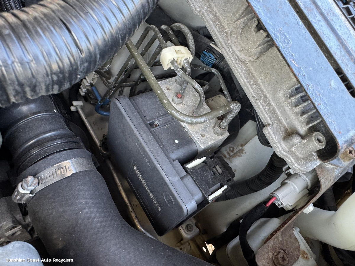 2005-2008 Suzuki Vitara Abs Pump Modulator