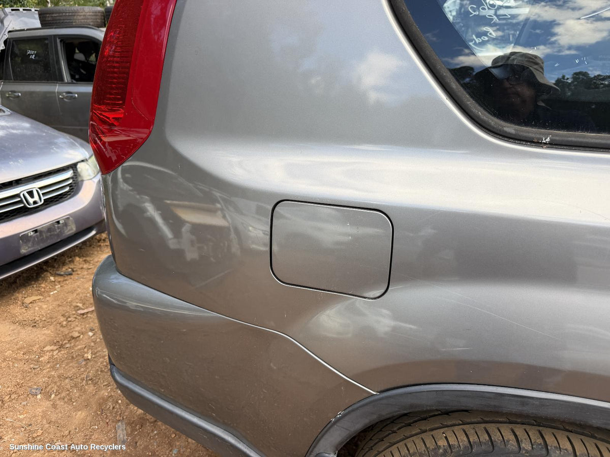 2007-2014 Nissan Xtrail Fuel Door   Filler