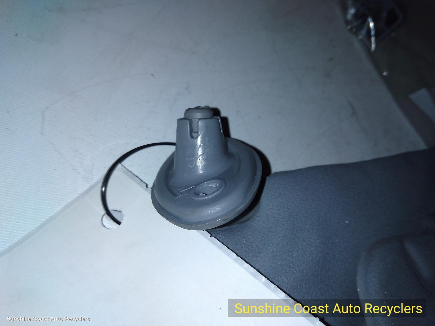 2001 Toyota Rav4 Sunvisor