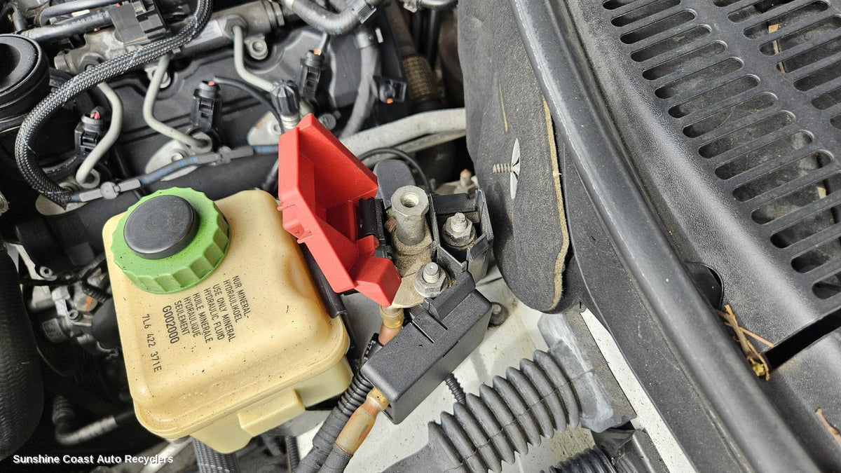 2010-2018 Volkswagen Touareg Battery Terminal
