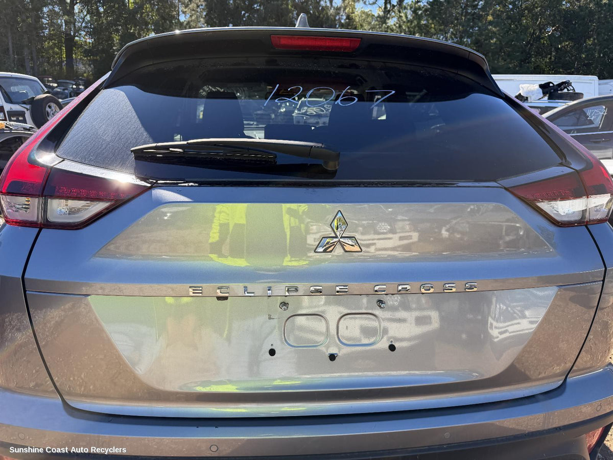 2020-2026 Mitsubishi Eclipse Cross Rear Garnish