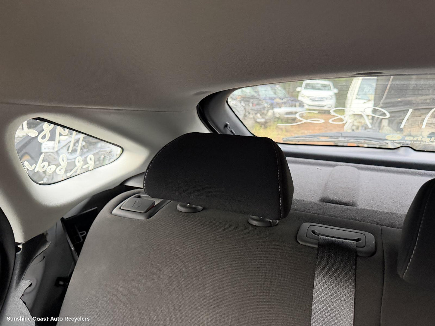 2018-2024 Kia Cerato Headrest