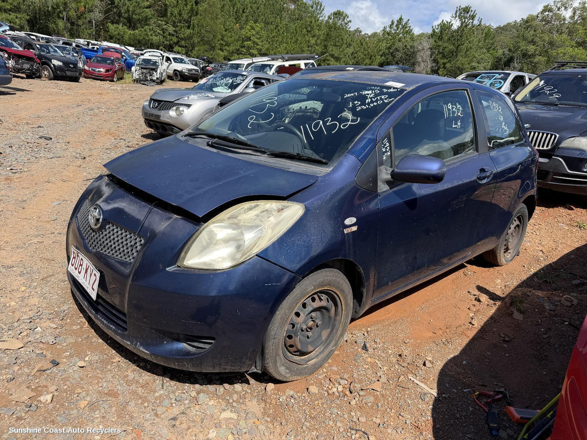 2005-2011 Toyota Yaris Right Door Mirror