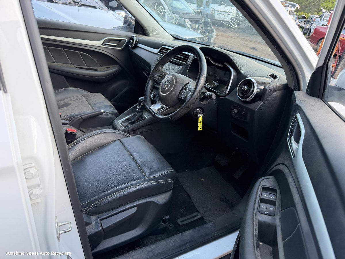 2017-2025 Mg Zs Fan