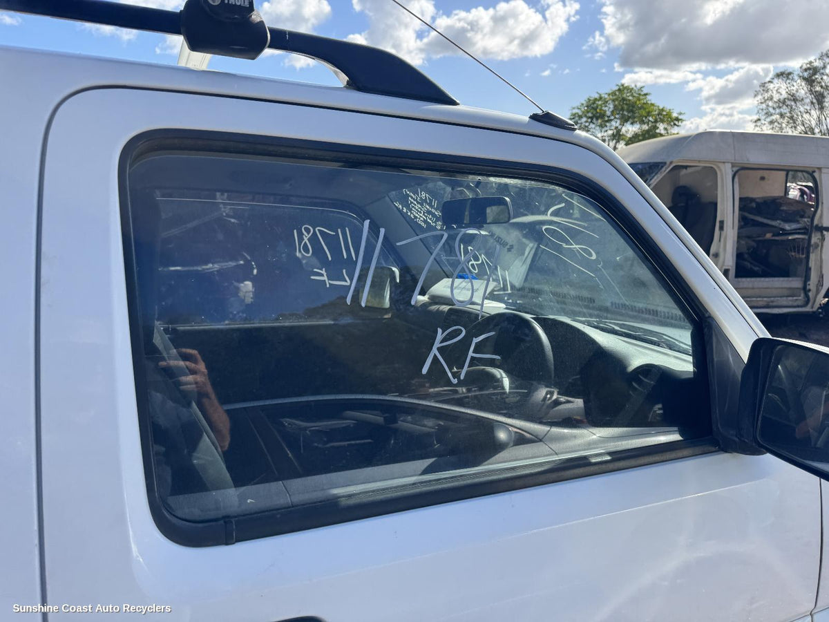 2005-2018 Suzuki Jimny Right Front Door Window