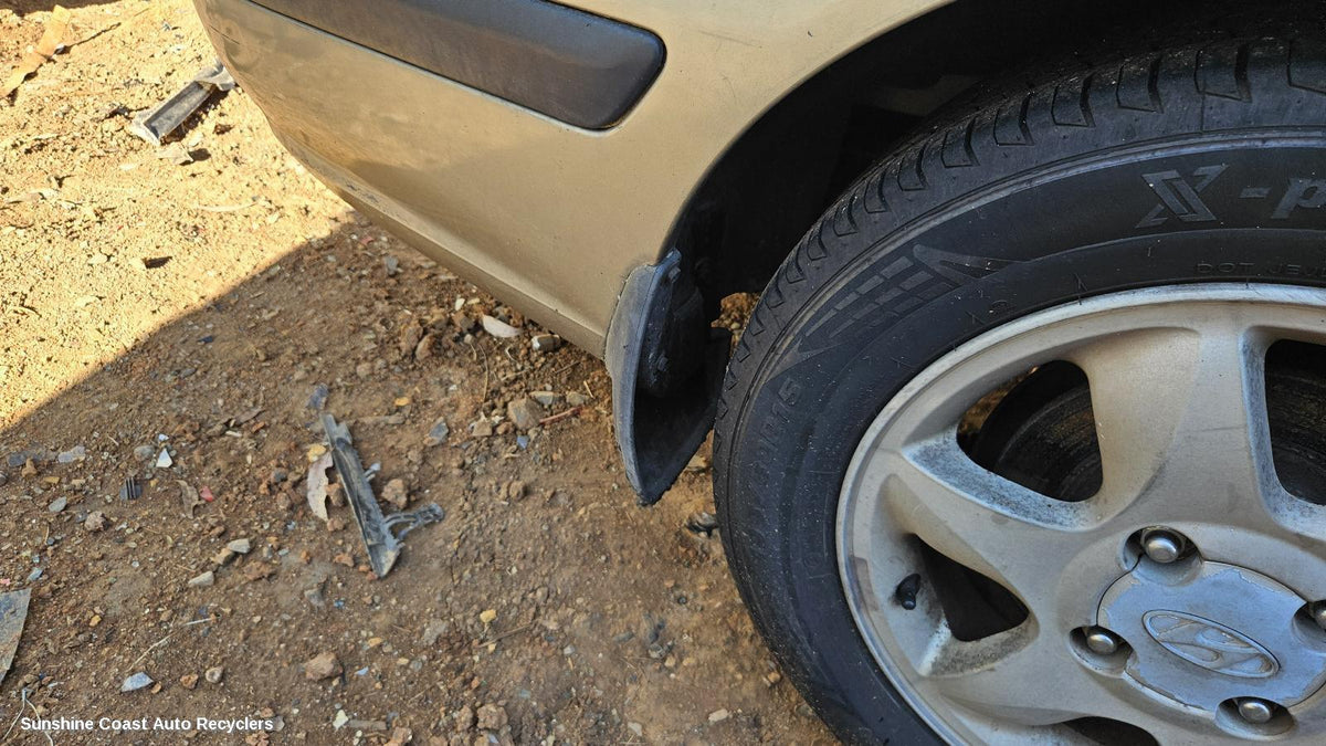 2000-2003 Hyundai Elantra Mud Flaps