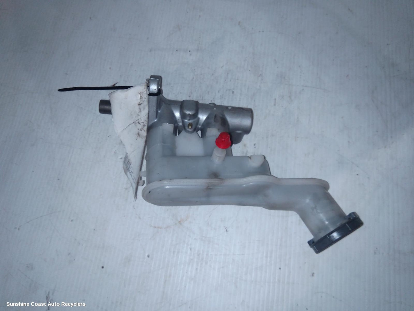 2009 Suzuki Swift Master Cylinder