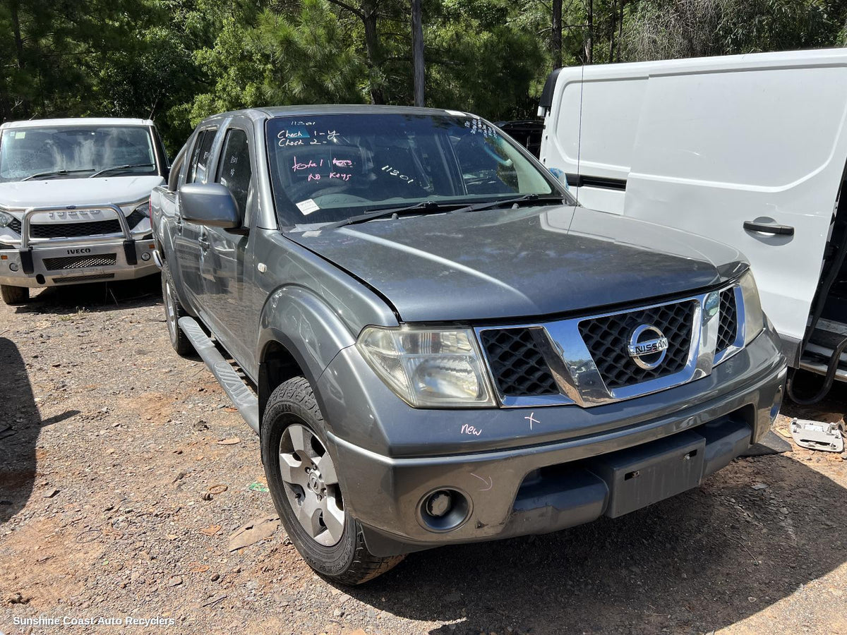 2005-2015 Nissan Navara Right Headlamp
