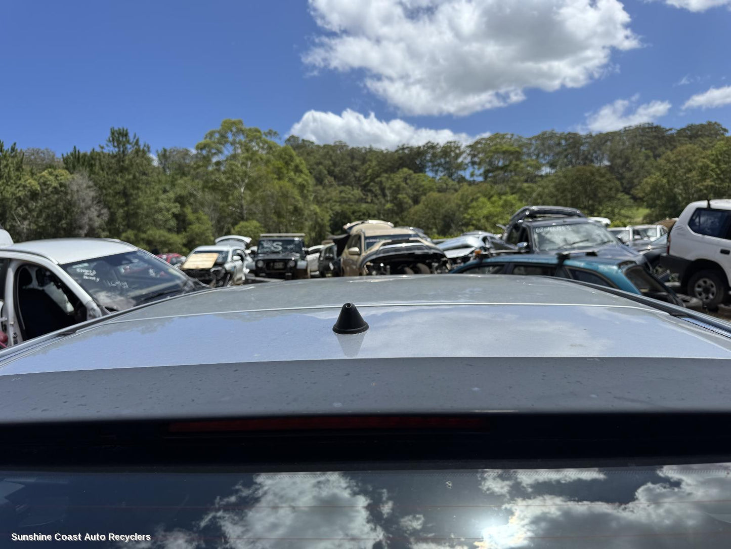 2010 Holden Commodore High Level Stoplight