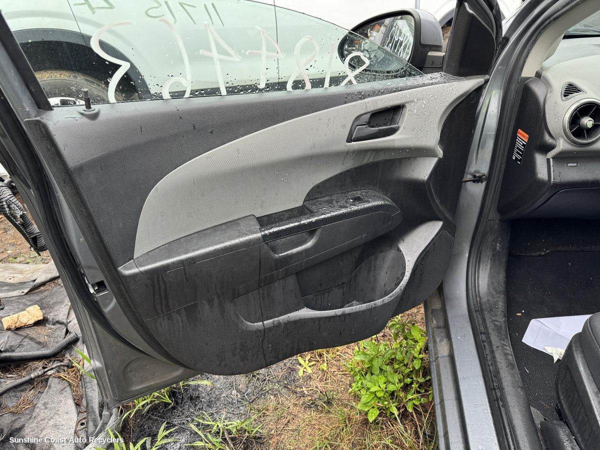 2011-2018 Holden Barina Left Front Window Reg Motor
