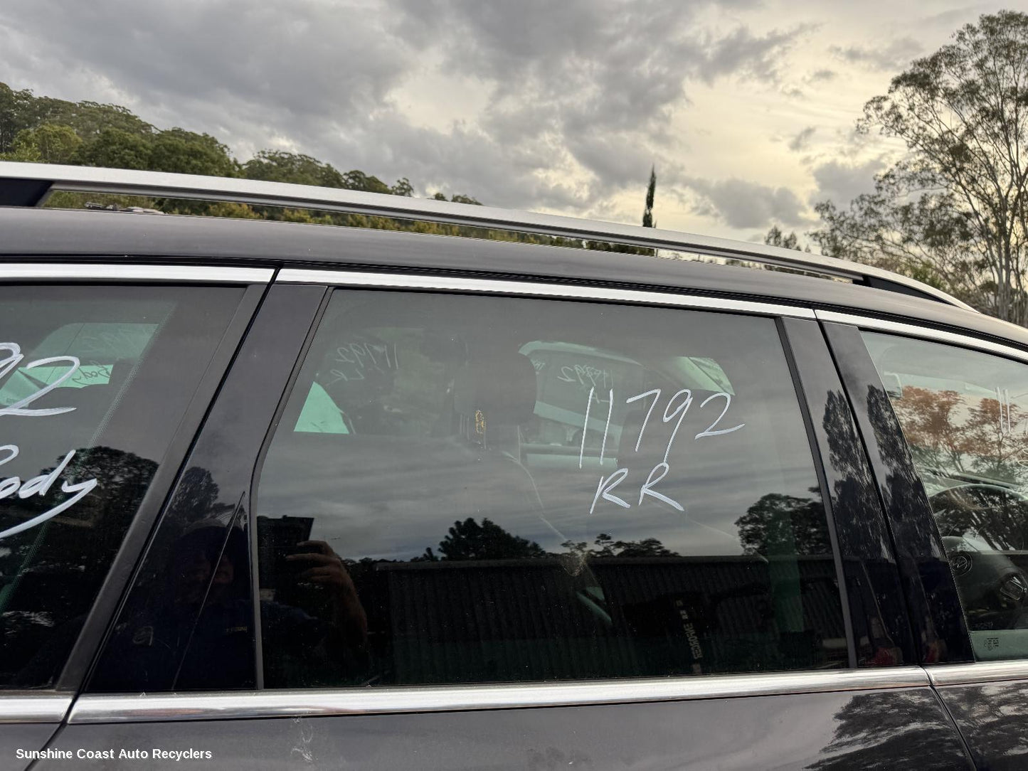 2010-2018 Volkswagen Touareg Right Rear Door Window