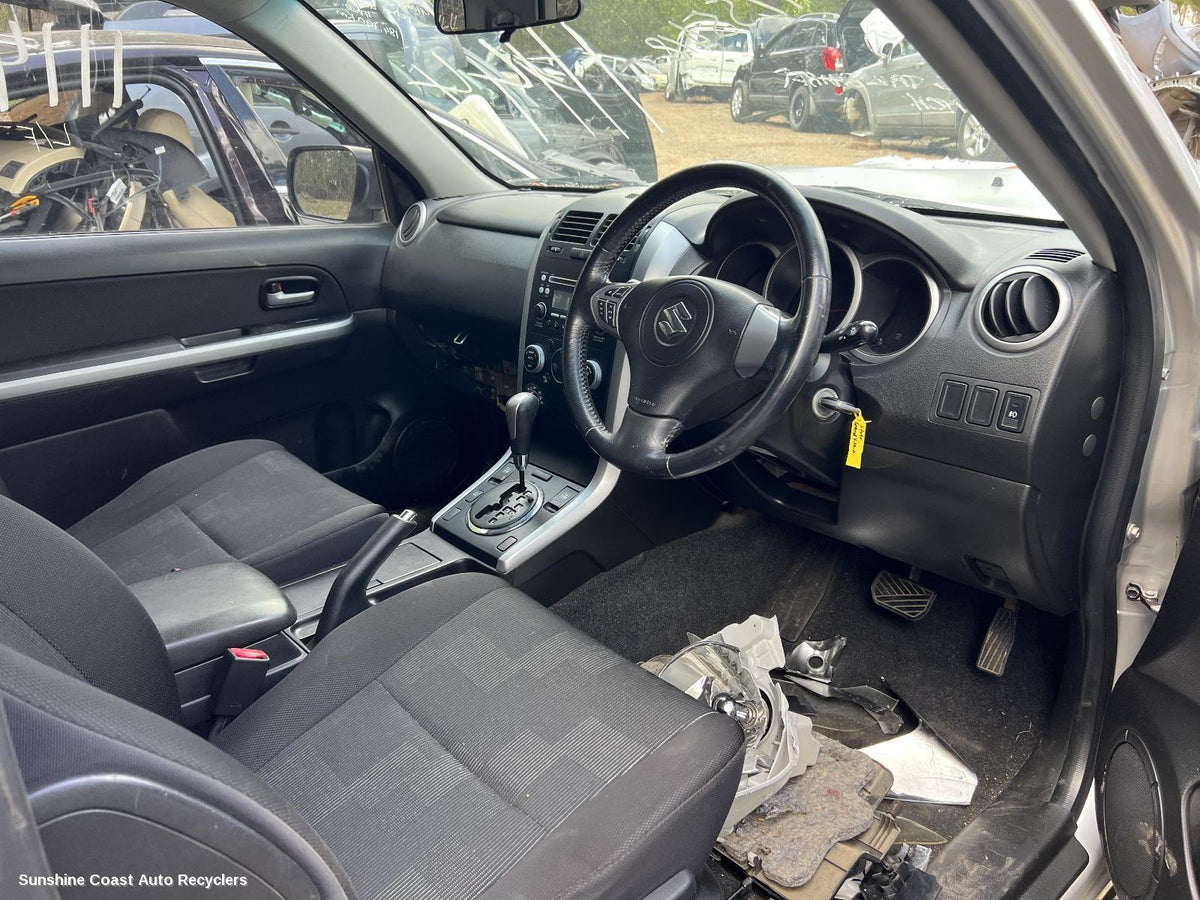 2005-2018 Suzuki Vitara Headrest