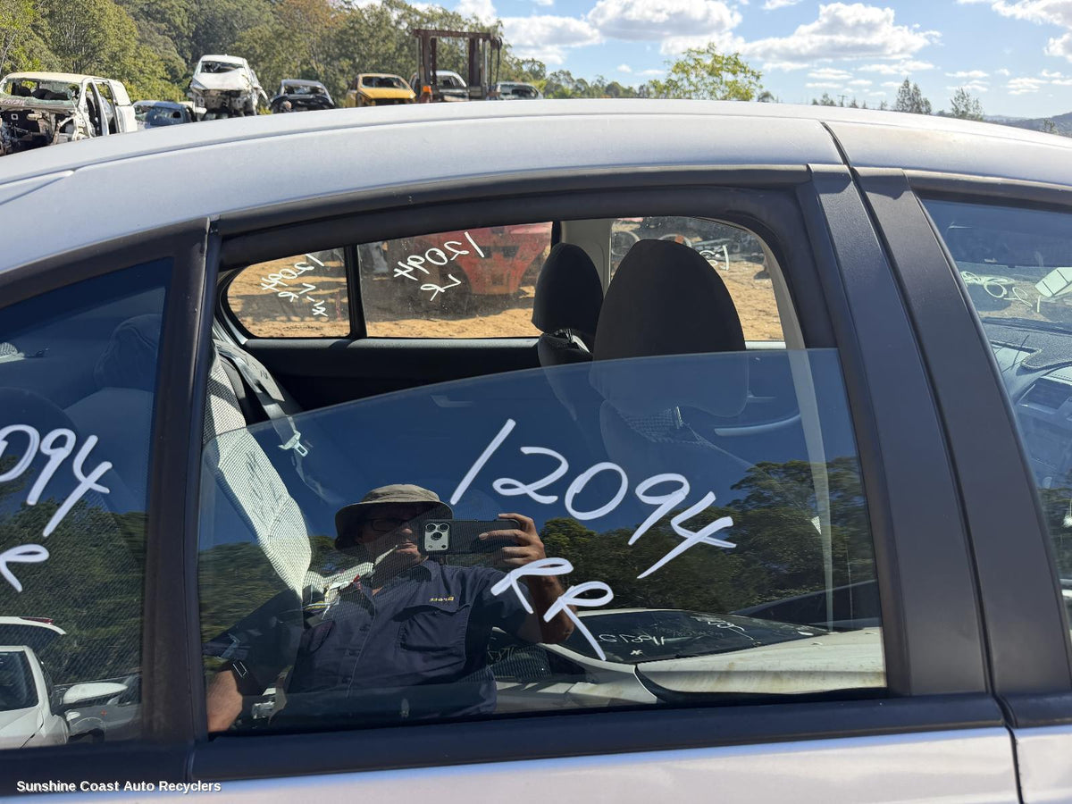 1998-2008 Ford Falcon Right Rear Door Window