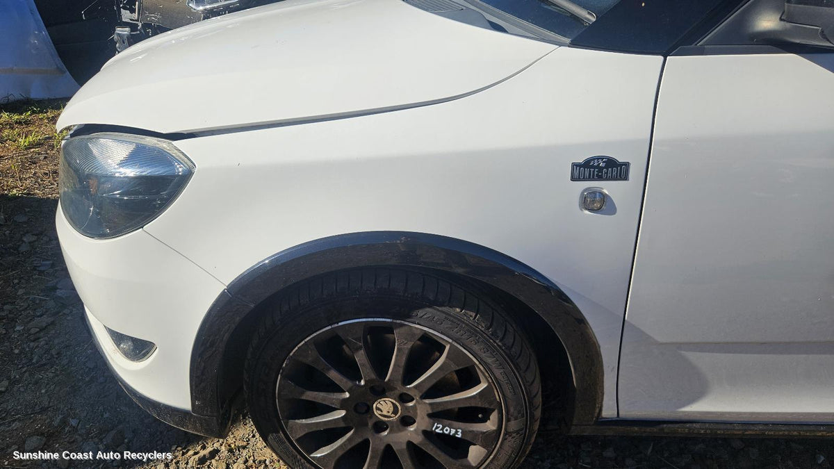 2010-2015 Skoda Fabia Left Guard