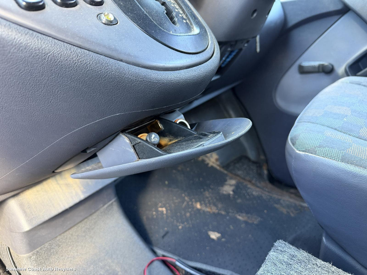 1998-2004 Mercedes Vito Ashtray