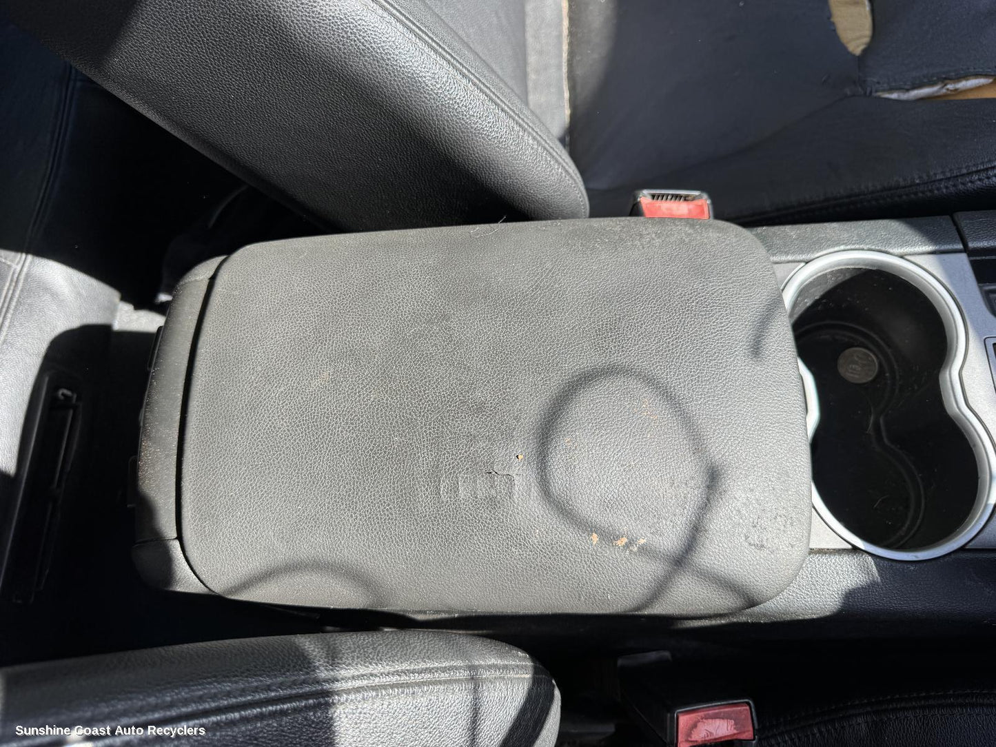 2011 Holden Commodore Console