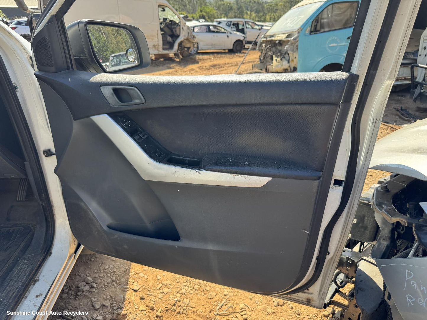 2011-2020 Mazda Bt50 Right Front Window Reg Motor