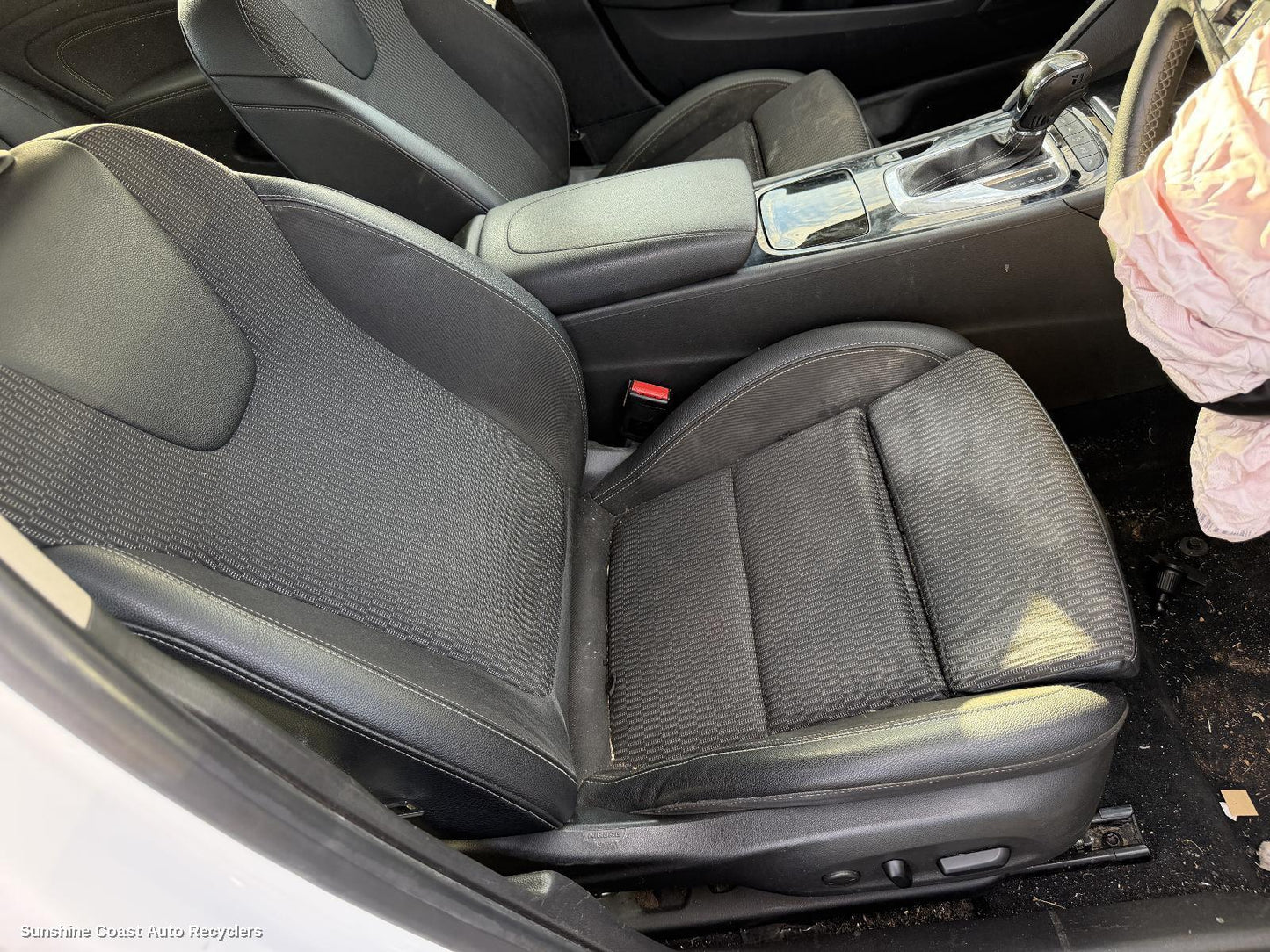 2017-2020 Holden Commodore Front Seat