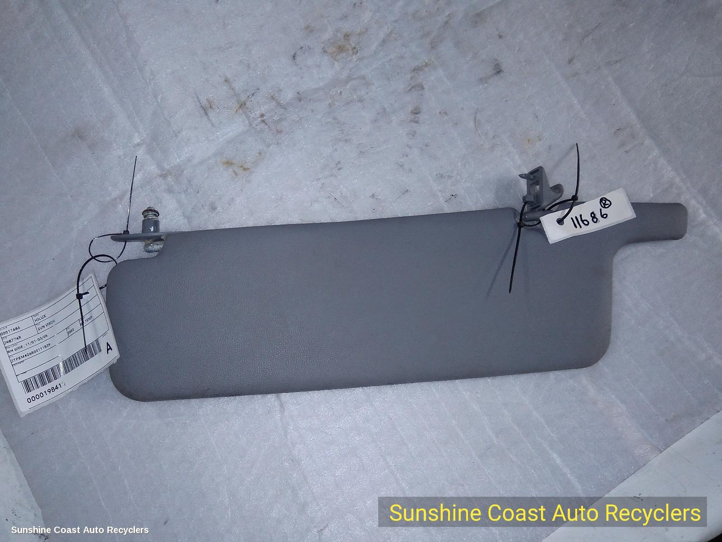 2001-2005 Toyota Hilux Sunvisor