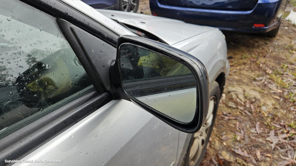 2002-2007 Subaru Impreza Right Door Mirror