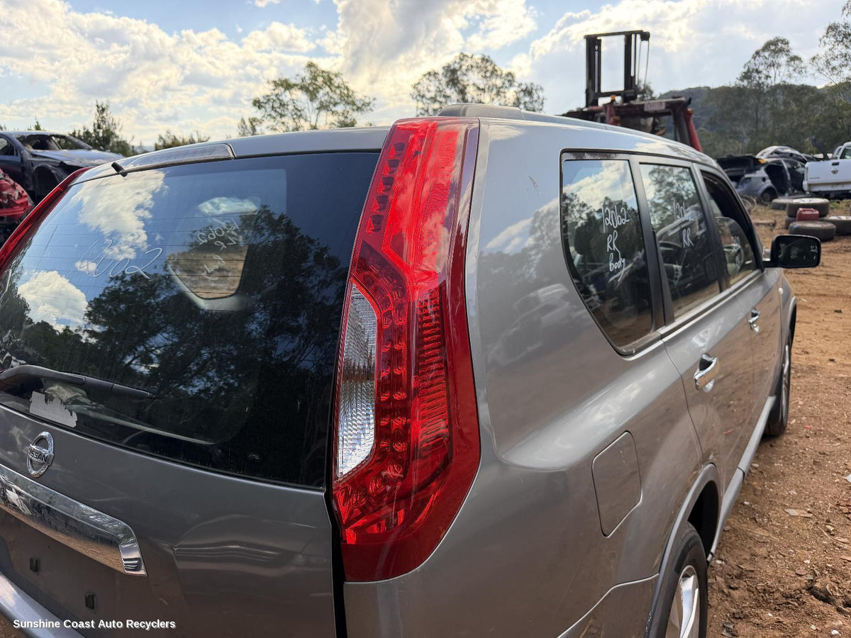 2010-2013 Nissan Xtrail Right Taillight