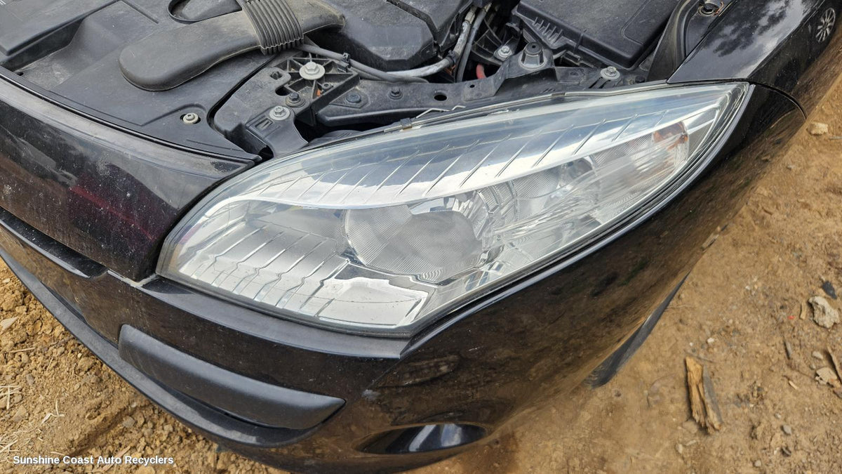 2010-2013 Renault Megane Left Headlamp