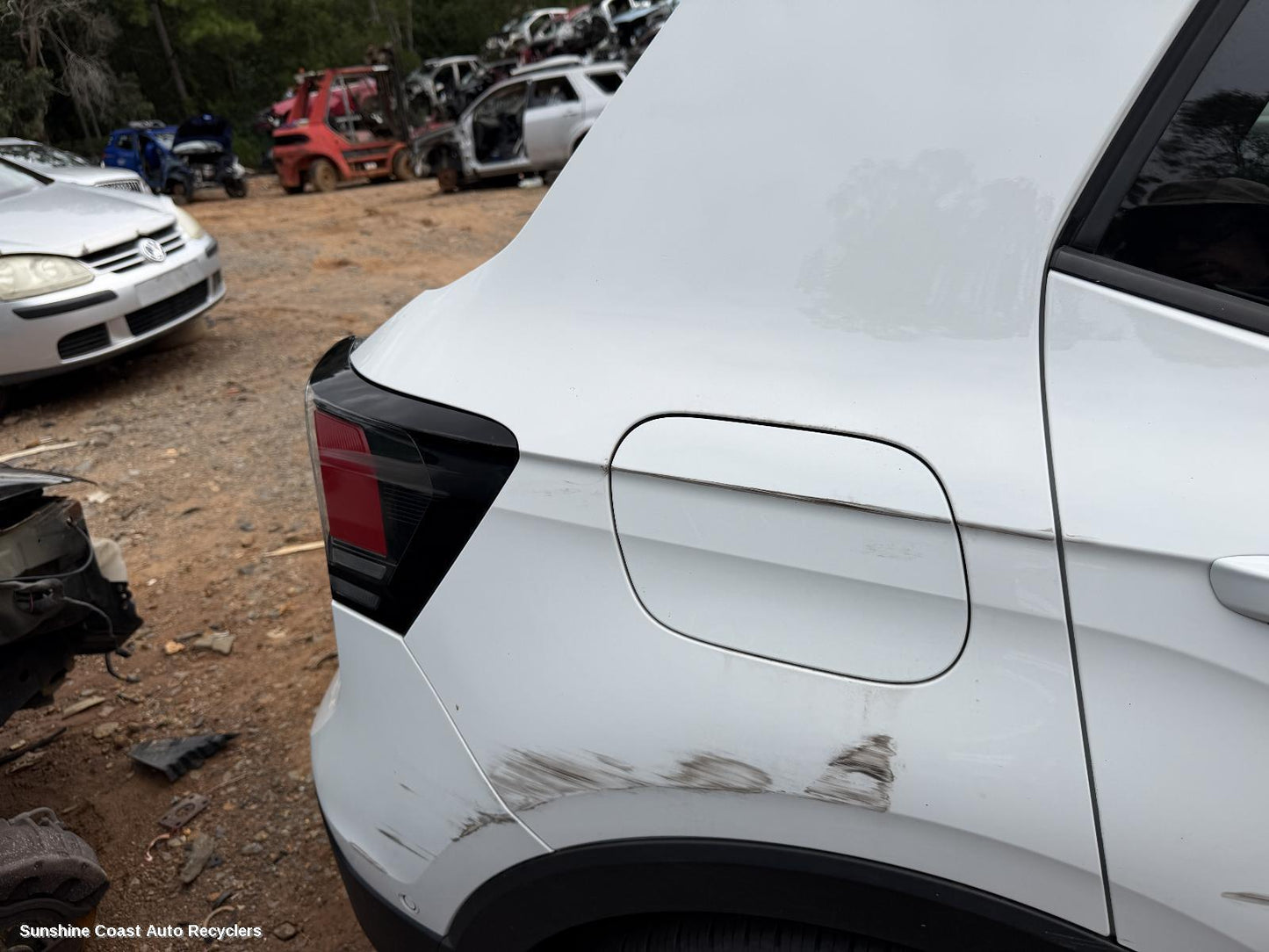 2020-2025 Volkswagen T-cross Fuel Door   Filler
